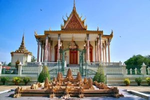 Cambodia and Mekong River 8 Days Tour from Siem Reap to Kratie and Phnom Penh
