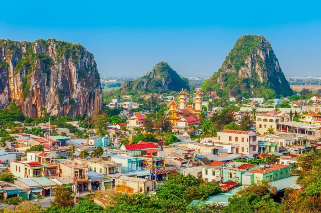 Discover North & Central of Vietnam
From Hanoi to Ha Long Bay and Hoi An 6 Days Tour